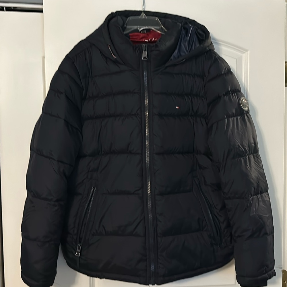 Tommy Hilfiger Men’s Puffer Jacket with Hood